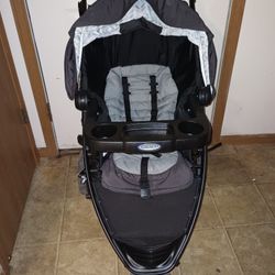 Graco Car Seat With Base And Stroller 