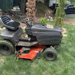 RUNNING TRACTOR!!!Simplicity Tractor. Starts, Runs And Cuts., .