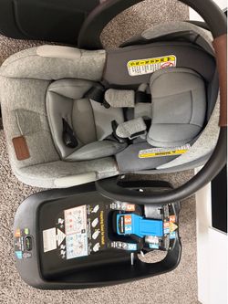 Maxi-Cosi infant car seat
