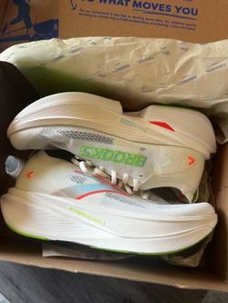 New brooks Hyperion max 3 size 11
