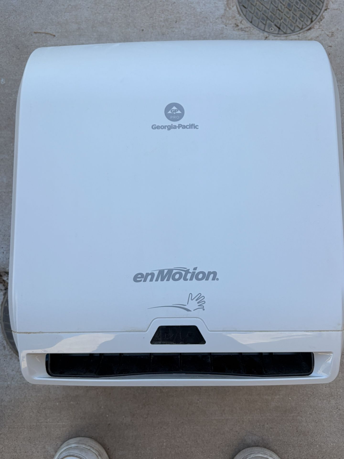 Paper Towel Dispenser