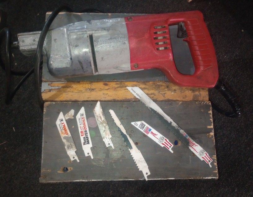 Milwaukee Corded Sawzall w/ Blades