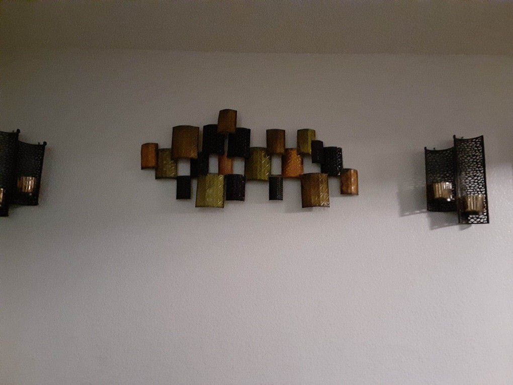 Metal wall decor