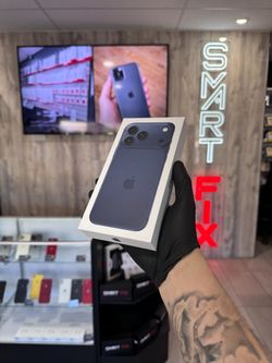 Brand New Apple iPhone 17 Pro Max 256 GB - Deep Blue (Unlocked) + Warranty