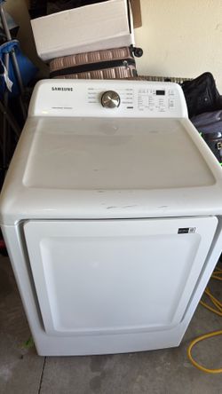 Samsung 7.2-cu ft Vented Electric Dryer (White)