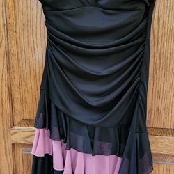 Dress (Large) Black W/pink (Like New)