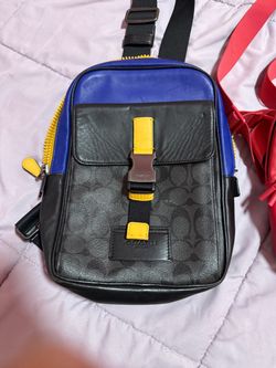Coach Signature Sling Bag Crossbody Pack