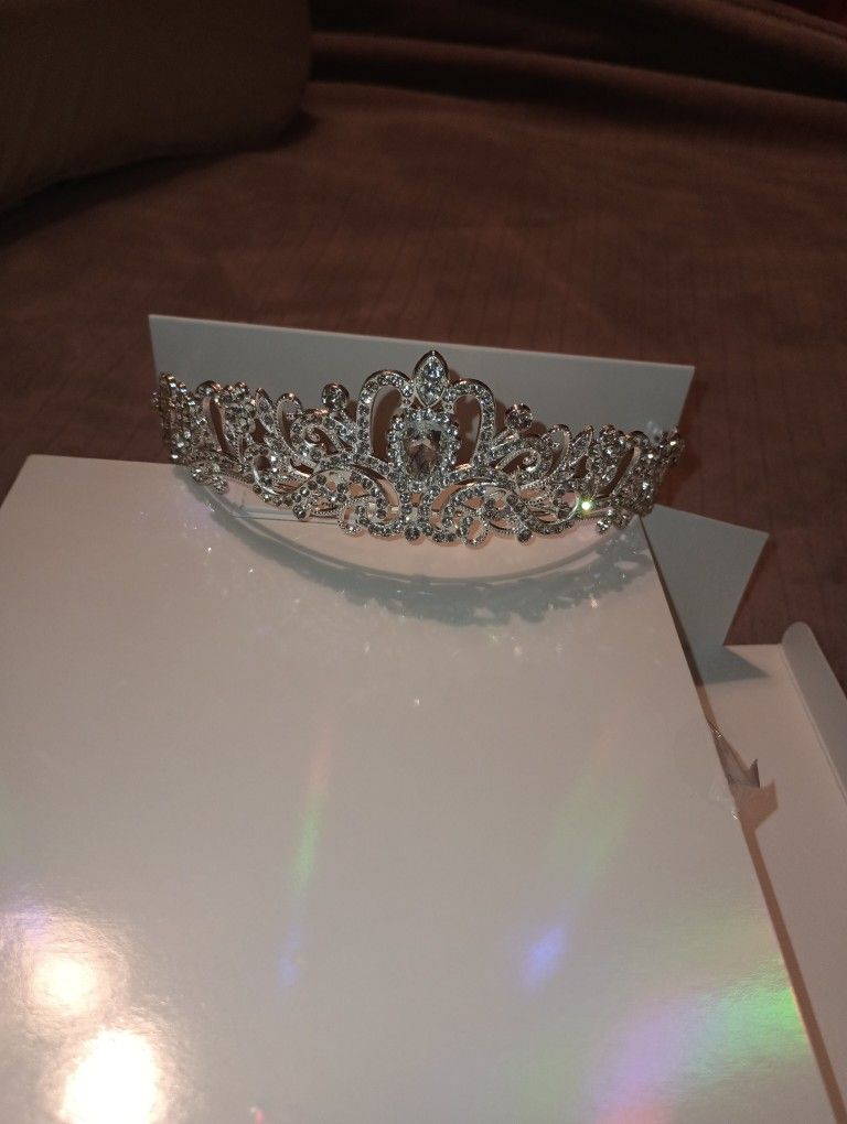 TIARA FOR QUINCEAÑERA