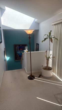 Floor lamp