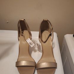 Banana Republic Rose Gold Size 9