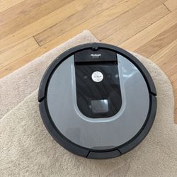 Roomba 960 Robot Vacuum 