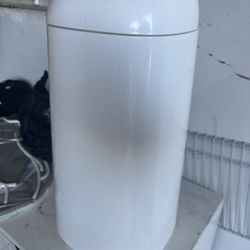 Diaper genie