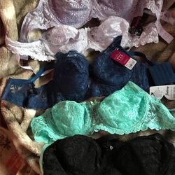 42 Size BRA’s Two Variety a.nd Colors Total Of 16 Bra”s For All $250. Or Buy 8 For $125