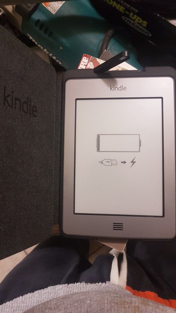 1 kindle 2 tablets