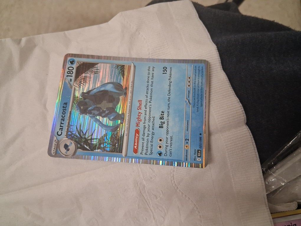 Pokemon Card Carracosta