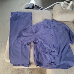 1 Outfit 1 Shirt FREE FREE!!!!!!