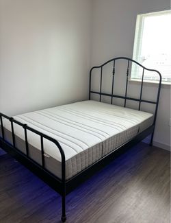 Queen bed