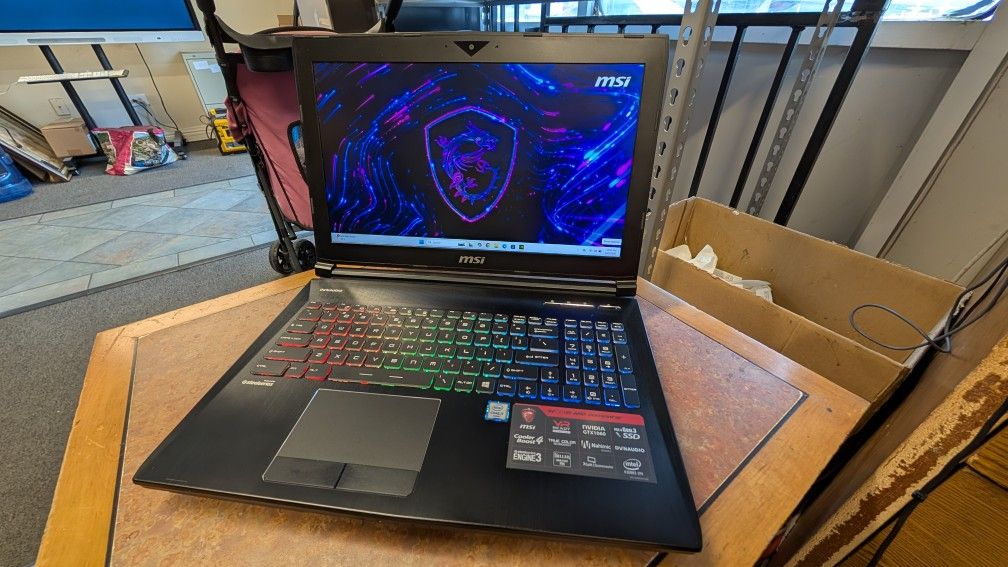 MSI Dominator i7 32GB 256GB SSD/1TB HDD Gaming Laptop
