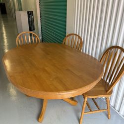 Table & Chairs
