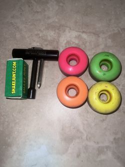 Skater Board Equipment + Tool