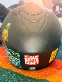 HJC XXL https://offerup.com/redirect/?o=aGVsbWV0LmJsYWNr.