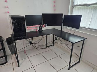 L shape gaming table