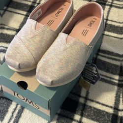 TOMS Shoes ( Pink Metallic)