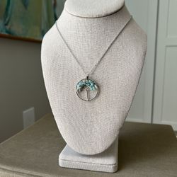 Tree Of Life Pendant Necklace ( firm on price )