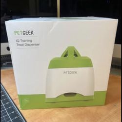 🦴💚 PETGEEK Automatic Dog Treat Dispenser – Smart IQ Training Feeder! 💚🦴  💰 $25 Firm (Brand New in Box) 📍 Pickup Location: S. Durango & 215 near 