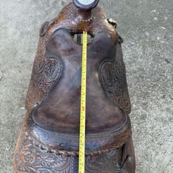 Circle Y Western Saddle