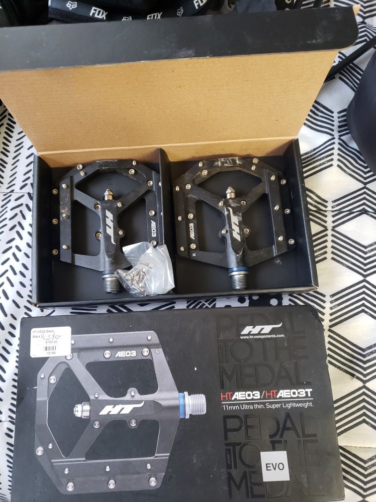 Mtb pedals