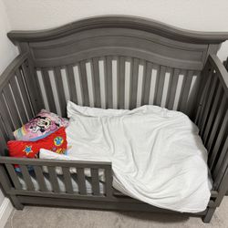 3-in-1 Convertible Crib