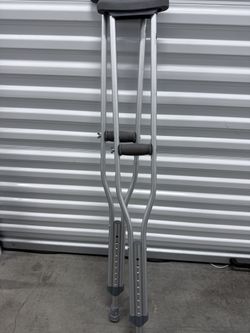 Adjustable Crutches – Barely Used