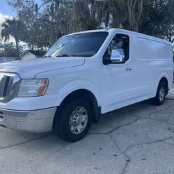 2012 Nissan nv 2500