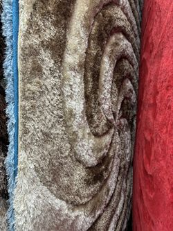 Area Rugs Shaggy Available 