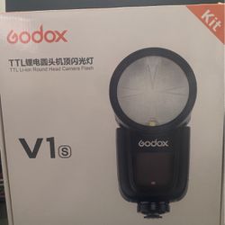 Godox V1s ($150) 