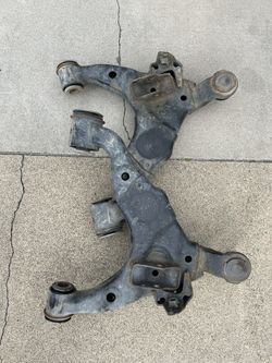 Lexus GX460 Lower control arm