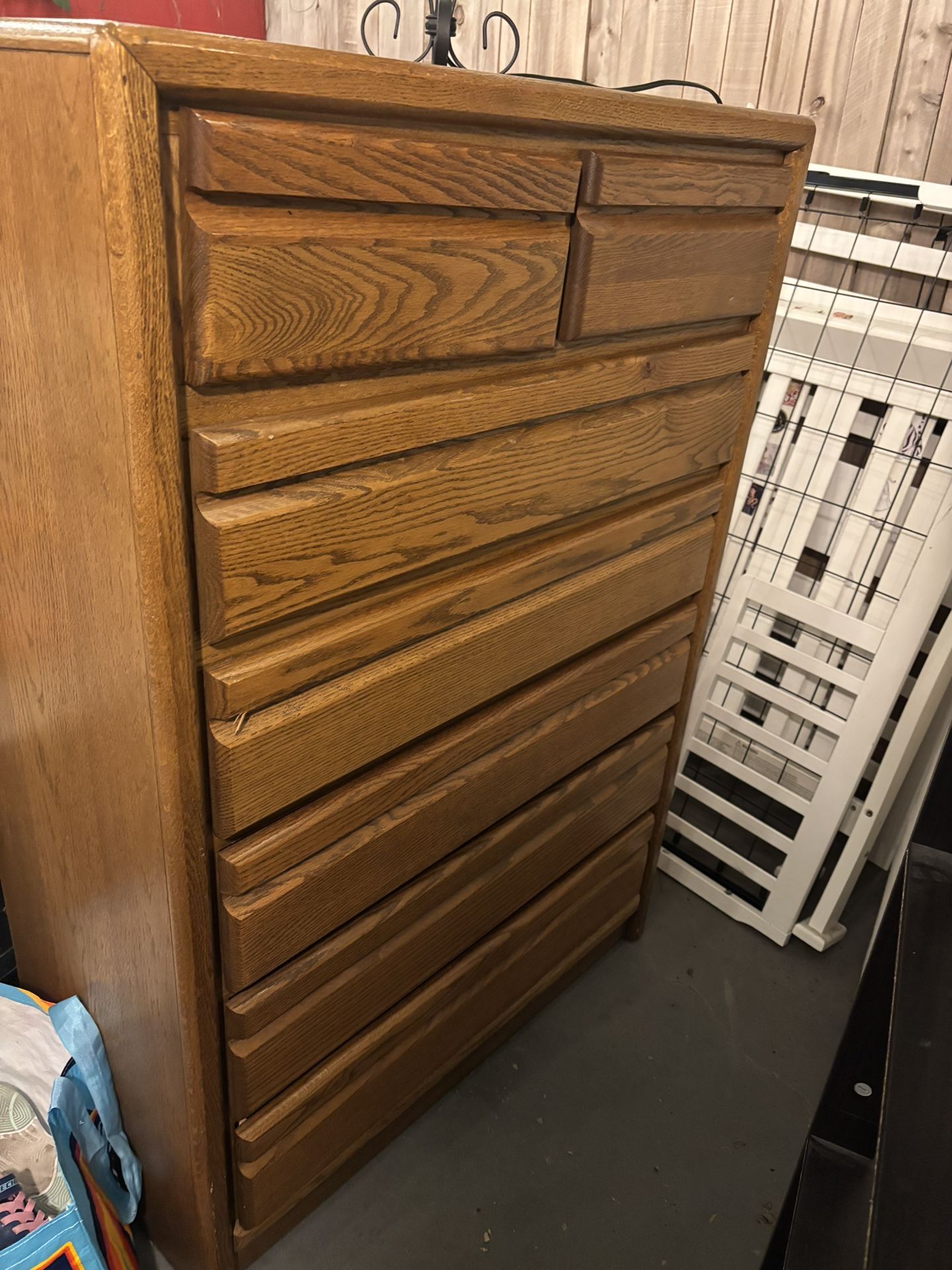 All FREE!! Dresser / Crib Bed w/ mattress & Lamp