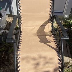 zero gravity reclining lounge chair