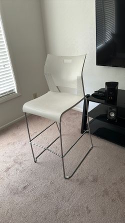 Bar stool