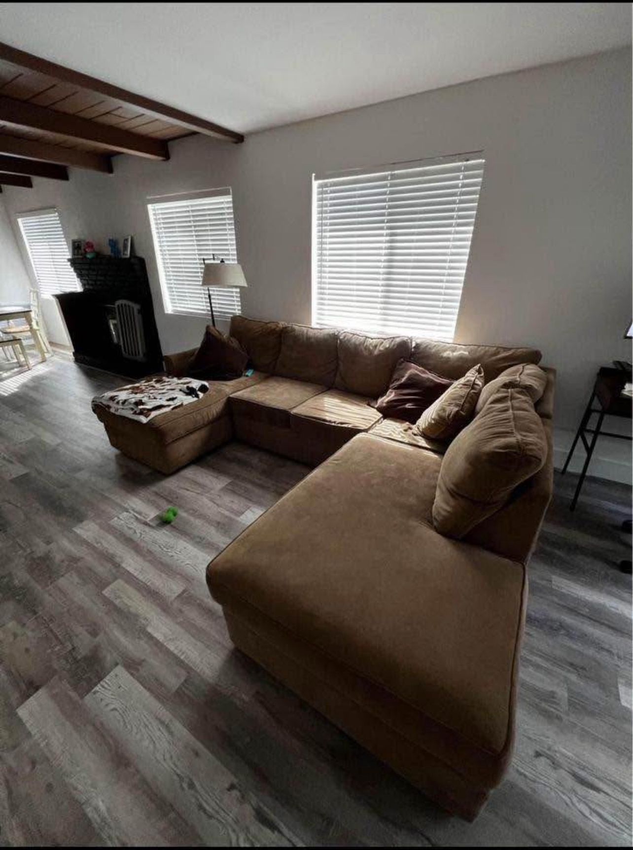 Couch need Gone By 07/09