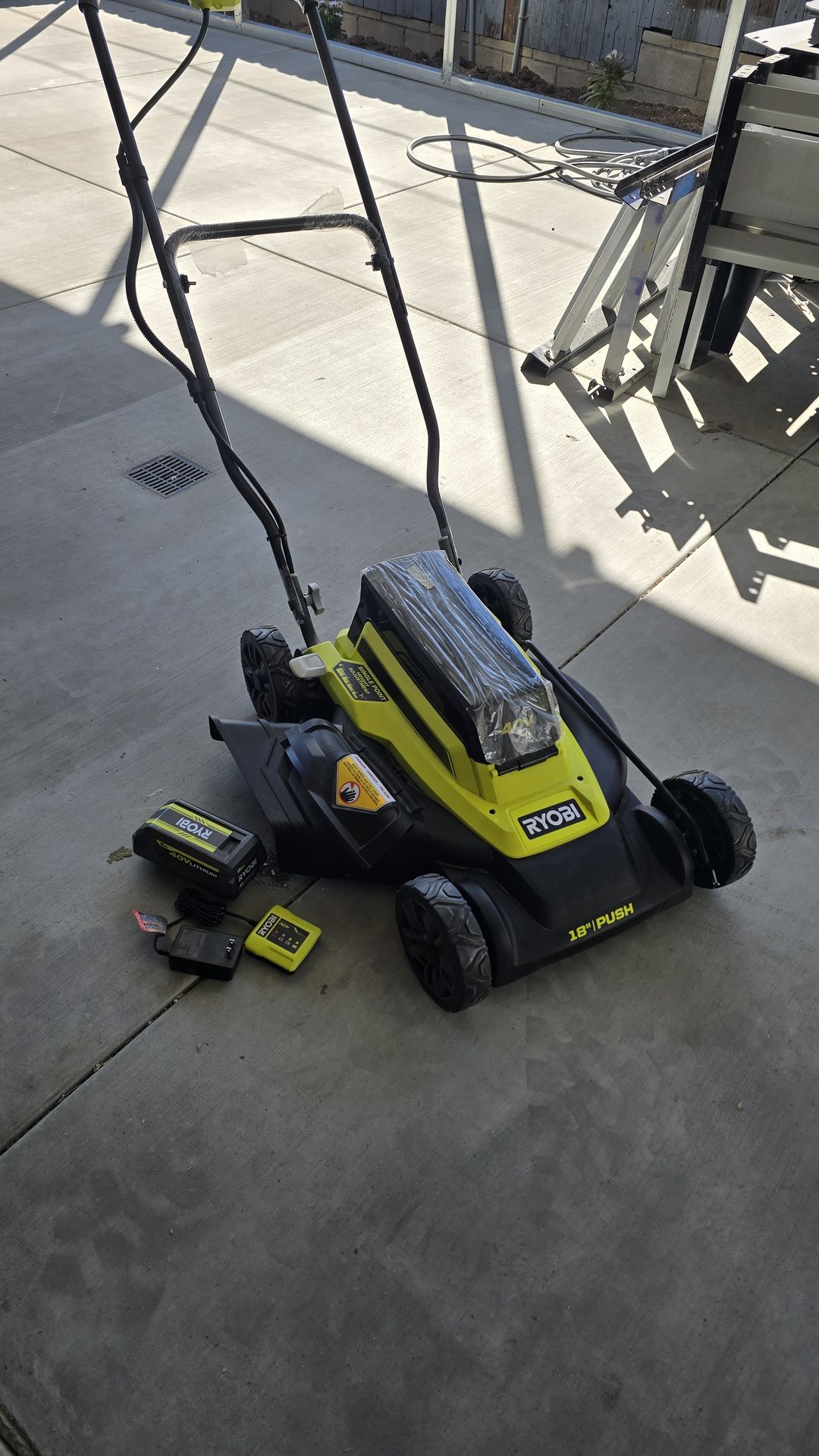 Ryobi 18" 40v push Lawn Mower