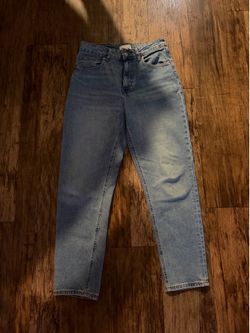 H & M Light Wash High-Rise Slim Jeans size 6