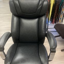 Executive business chair