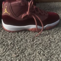 Air Jordan 11 (Velvet Color)
