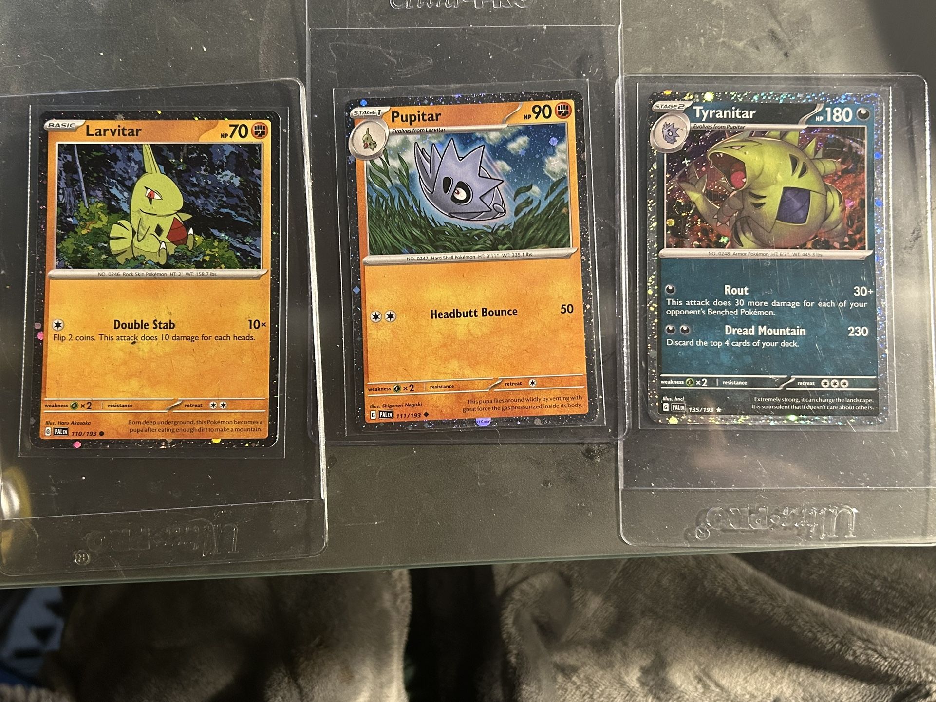 POKEMON TYRANITAR , LARVITAR , PUPITAR