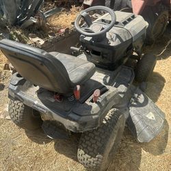 Murray 42”inch Deck Tractor Mower