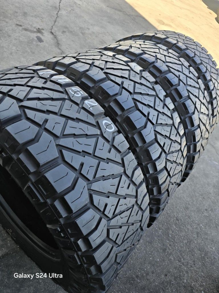 4 used tires Lt35x12.50r20 nitto RIDGRAPPLER $299.00 all 4