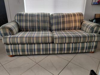Couch good condition