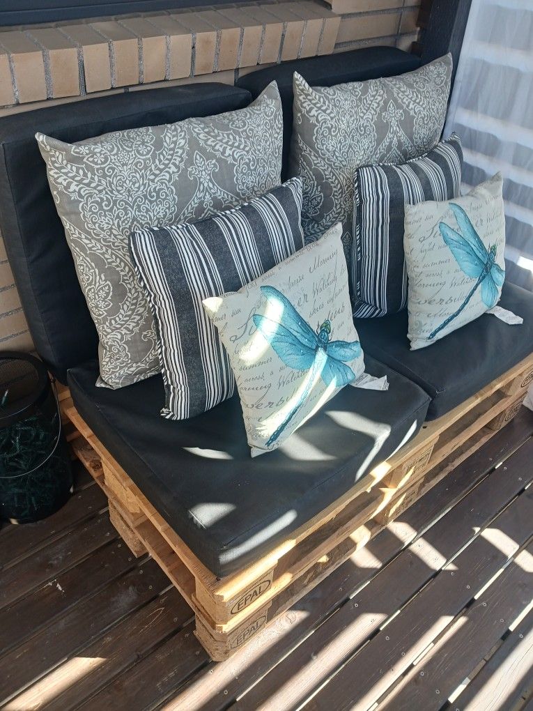 Outdoor Patio Cushions And Pillows 